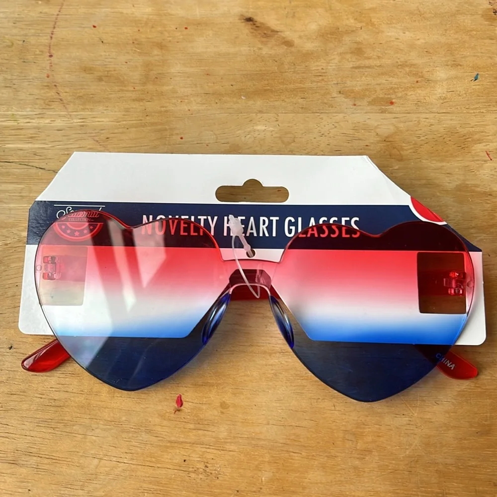 Novelty Heart Glasses - Red and Blue